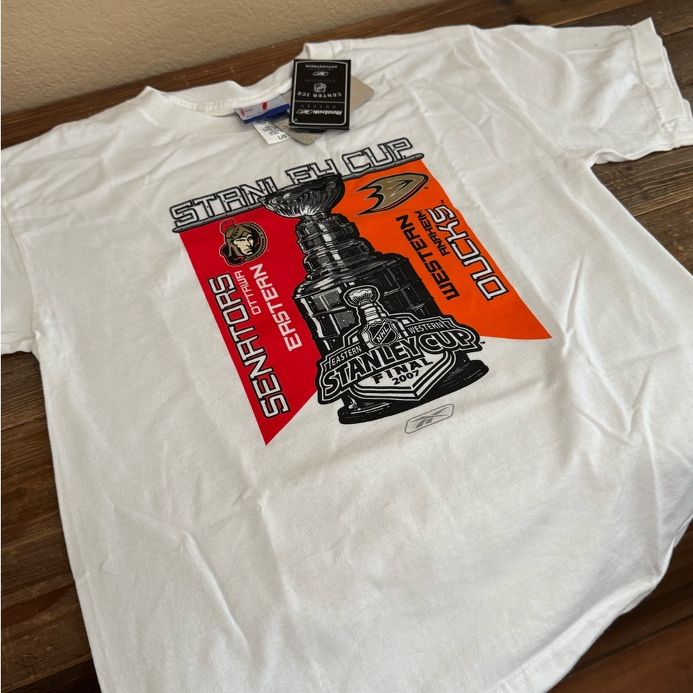 NWT White Anaheim Ducks 2007 Stanley Cup Final T-Shirt - Large